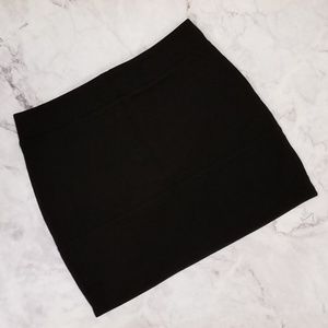 [bebe] Black Stretch Bodycon Mini-Skirt